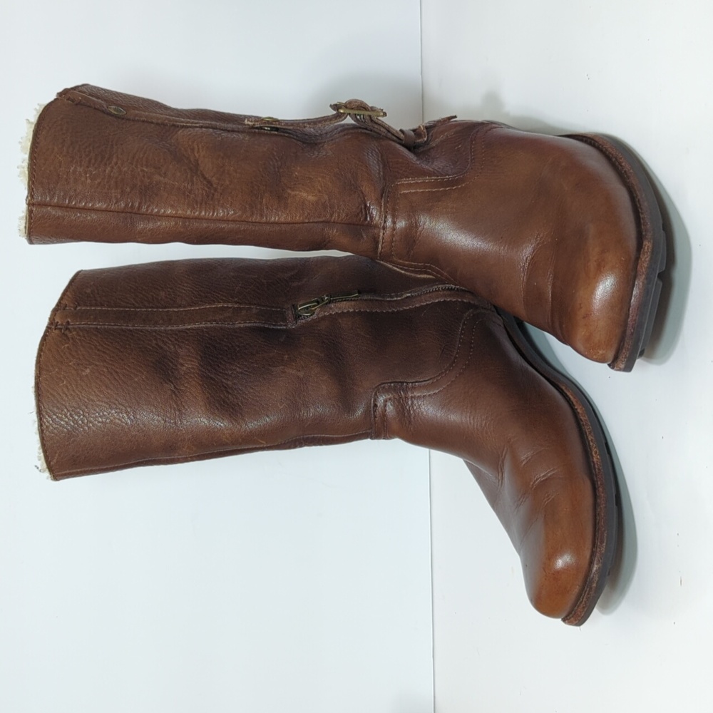 UGG Bellevue brown leather Sheepskin boots womans size 7.5
